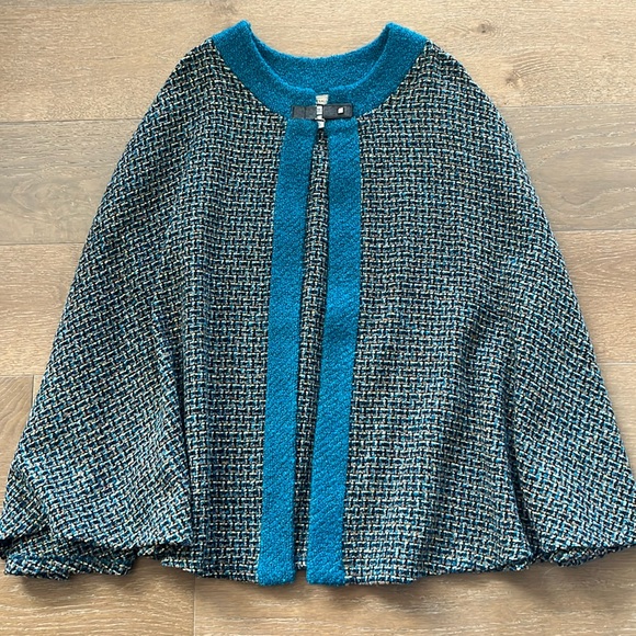 Boyne Valley Weavers Cape large/plus size - Picture 1 of 10